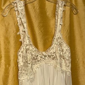 SOLD- Gorgeous Jonquil bridal nightgown by Diane Samandi SZ Large
